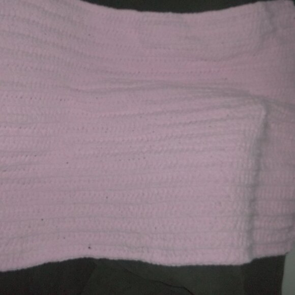 BABY BLANKET, HAND MADE, CROCHET PINK NEW NEVER USED - Picture 4 of 6